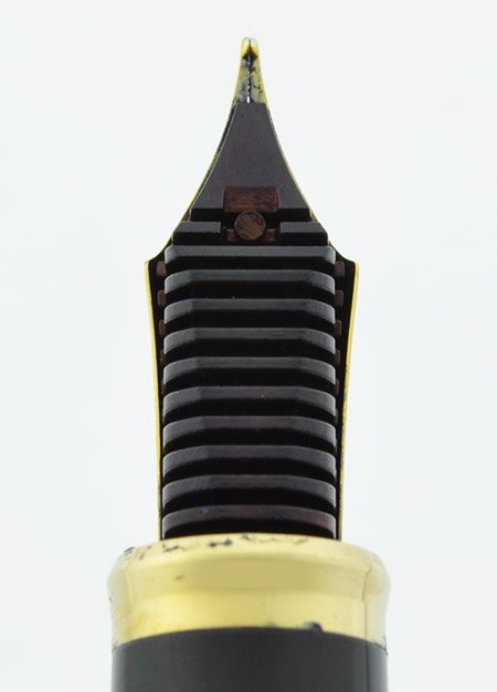 Sailor Somiko Fountain Pen - Black, Gold Trim, Medium Fine TIGP